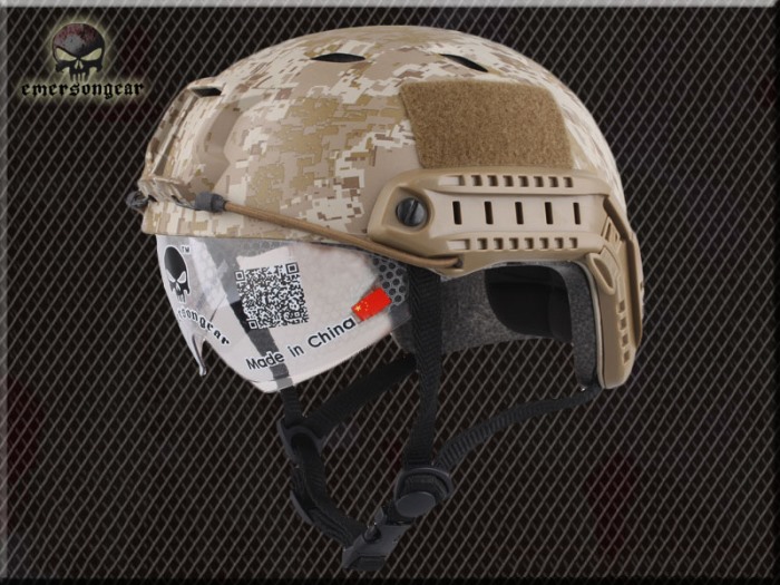 FAST Durable Airsoft Fast Helmet Camouflage Rhombus w Goggle SABJ - Click Image to Close